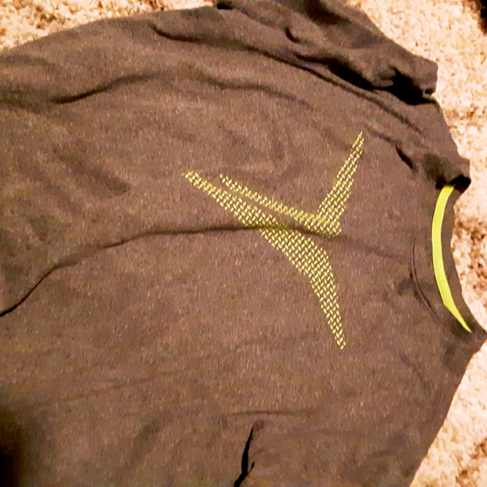 Old Navy Active Tshirt
